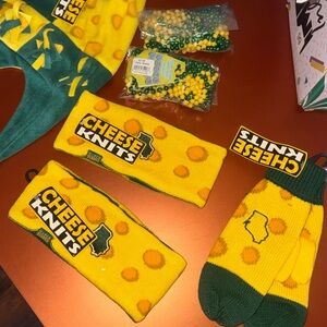 Green Bay Packers Bundle -hats, mittens, and more